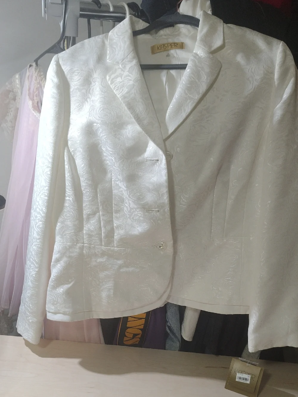 Kasper Ivory Jacquard Notch-Lapel Blazer - Picture 1 of 5